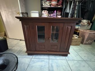 Brown cabinet