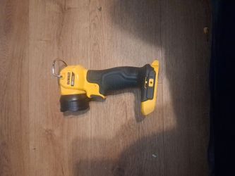 Dewalt flashlight L.E.D 20v max