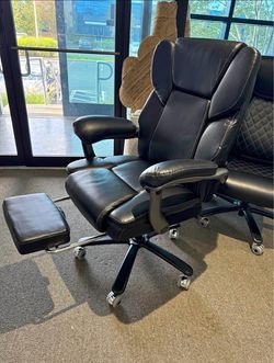 NJ assembled JUXFORT big and tall office chair with footrest