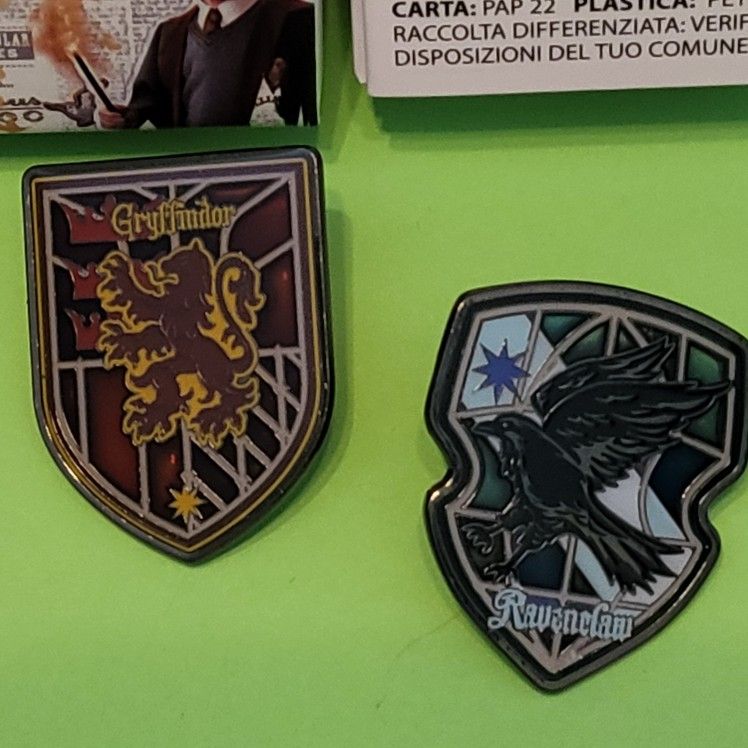 Harry Potter Gryffindor Ravenclaw Crest Stained Glass Enamel Metal Pin Blind Box Series Combo Set