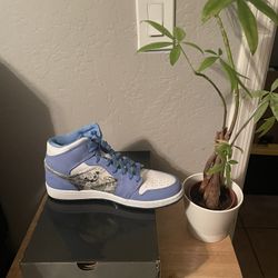 Size 10.5 - Air Jordan 1 Retro Alpha White University Blue NEW DS!!