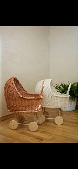 Wicker Stroller PROP Beige & Brown