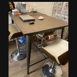 Brand New In Box Never Open Dinning Table Stool   Like In The Picture 
