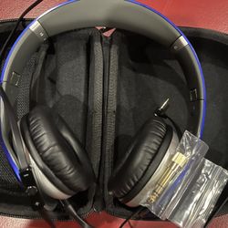 YAMAHA HPH-PRO500 High-Fidelity Premium Over-Ear Headphone Racing Blue