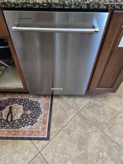 2021  KitchenAid dishwasher model # KDTM404KPS Stainless