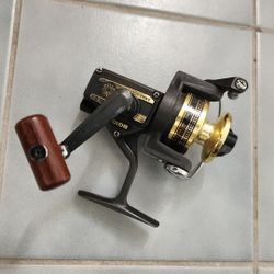 Vintage Daiwa Bg10 Spinning Reel Made In Japan