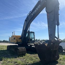 Excavator Volvo EC330BLC
