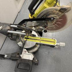 7 1/4 In. Compound Sliding Miter Saw