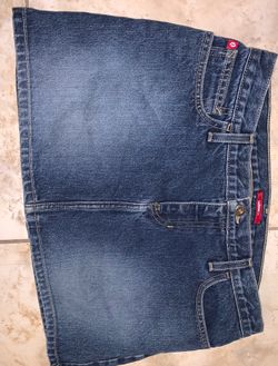 Hollister company sz 4 dark blast skirt