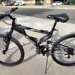 Hyper Aluminum Full Suspension MTB...as new 