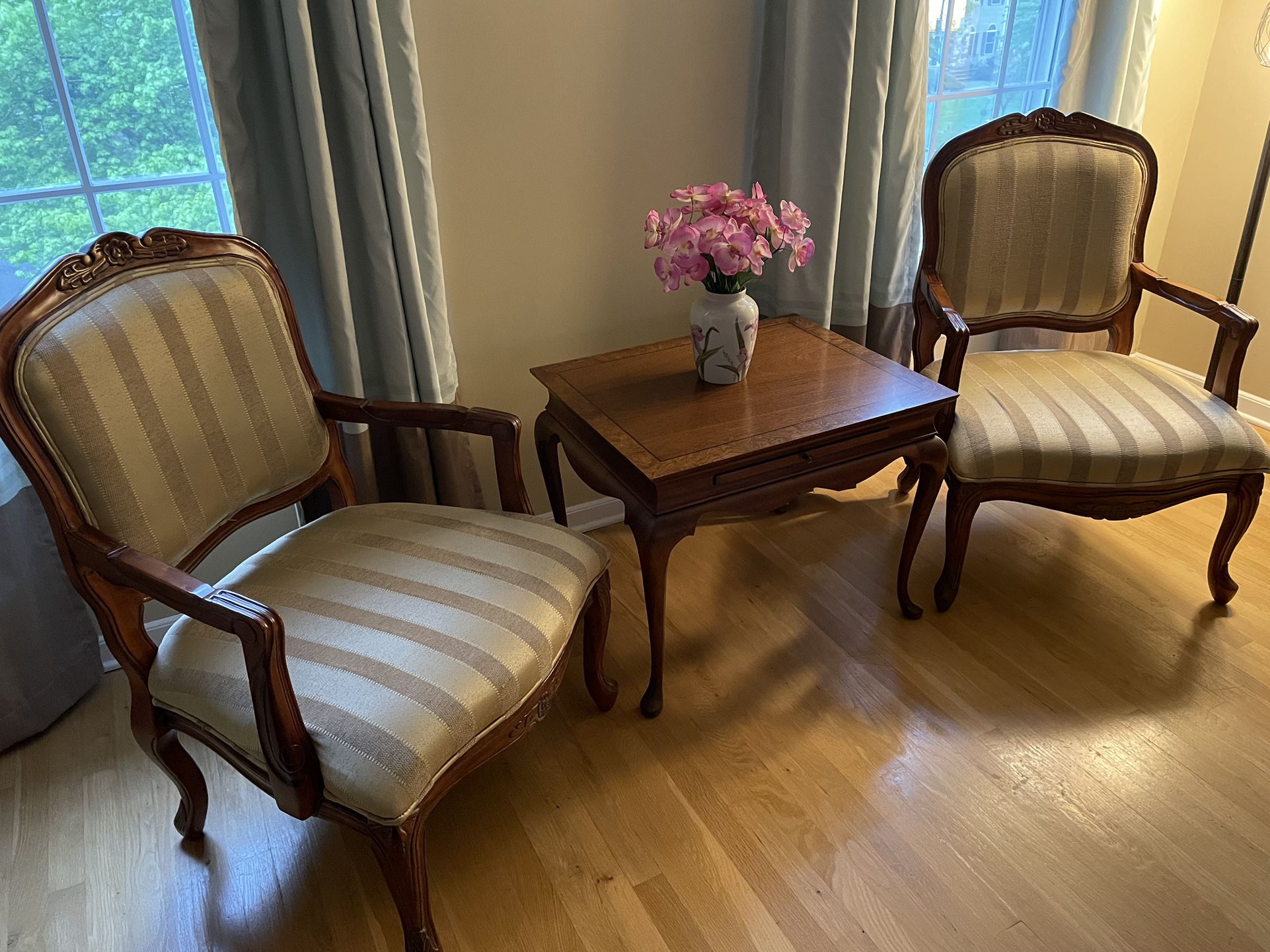 Accent Chairs + Free Coffees Table  - Pending Sale 