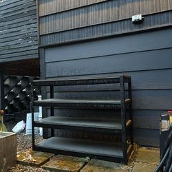 Free Adjustable Metal Shelves