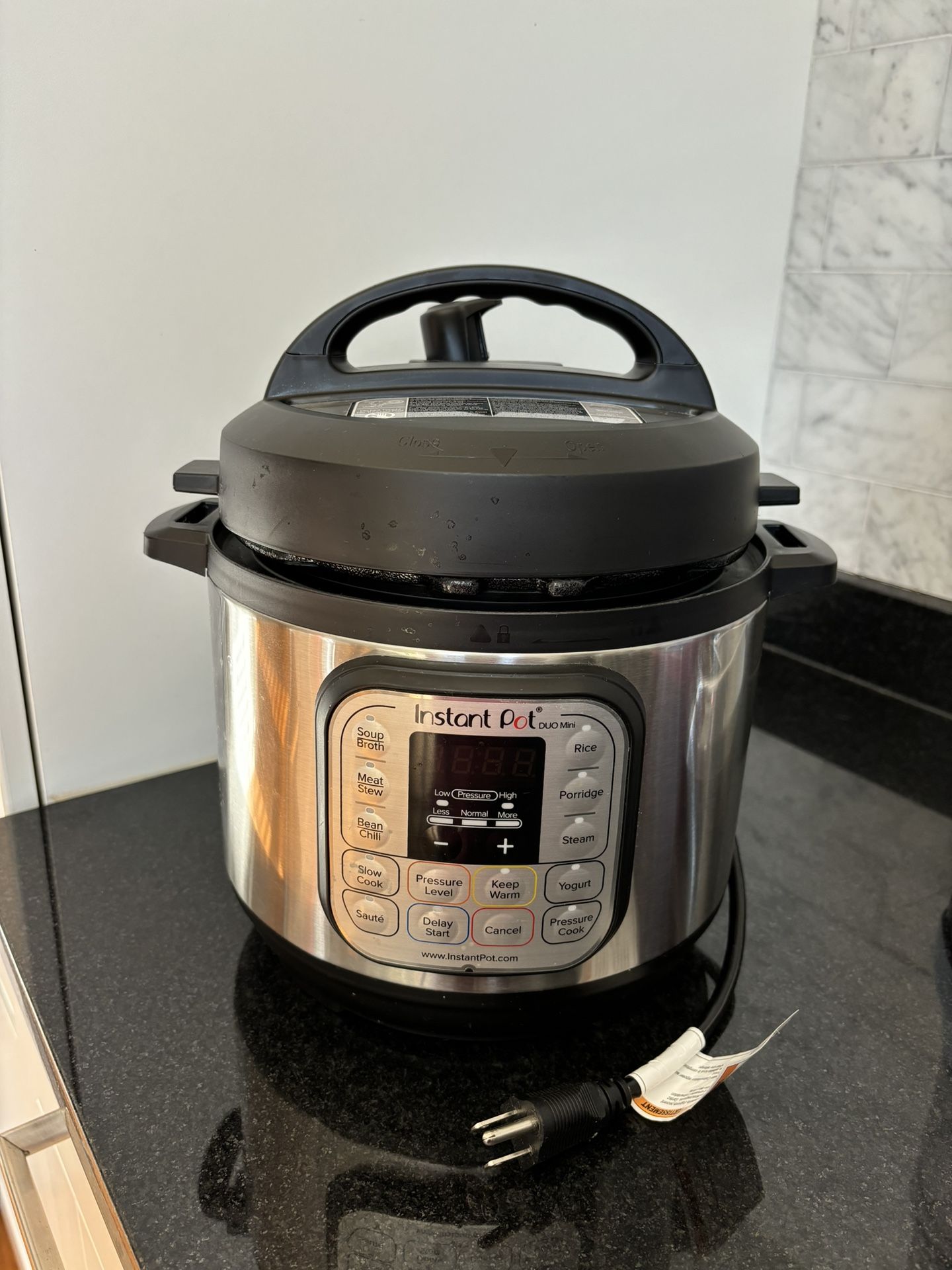 Instant Pot - Brand New!