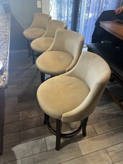 4 Counter Height Bar Stools Backrest Padded