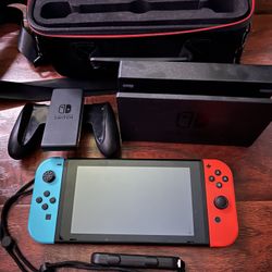 Nintendo Switch - Perfect Condition Comes With Everything