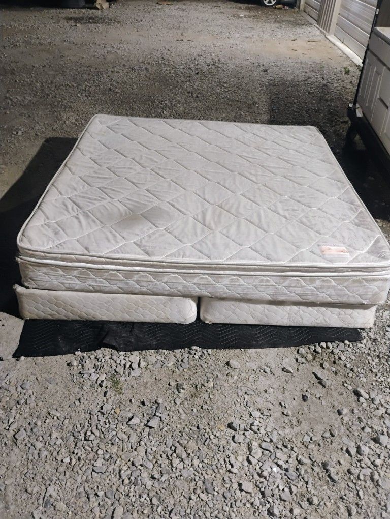 King Size Mattress And Box Springs