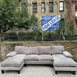 FREE DELIVERY (Crean U-Shaped Sectional)