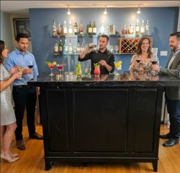 Steve Silver Home Bar / Entertainment Cabinet