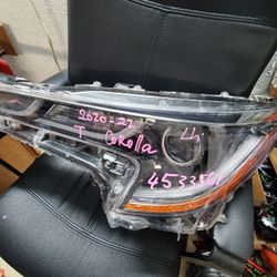 2022 Toyota Corolla Left Headlight 