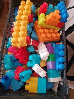 Large Mega Blocks With Cart