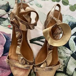 Gold heels