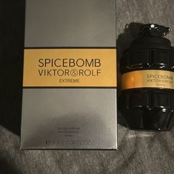 Spice Bomb Cologne
