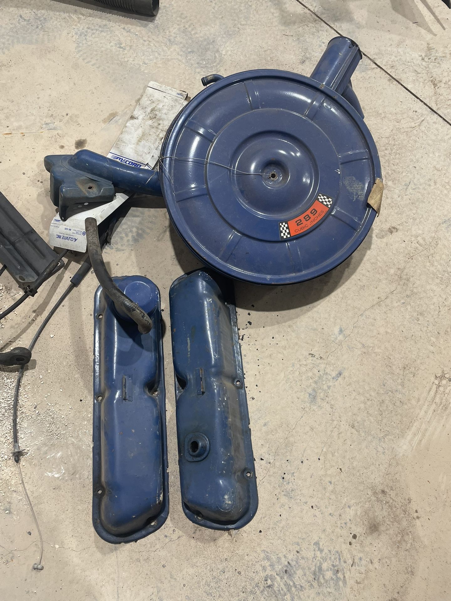 Ford Valve Covers Air Filter