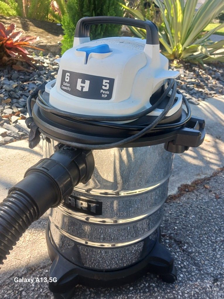 Vacuum 6gal 5hp Read Description