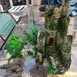 Fish Tank DECOR. Castle.
