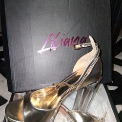 Size 9- BRAND NEW - Platform Heels