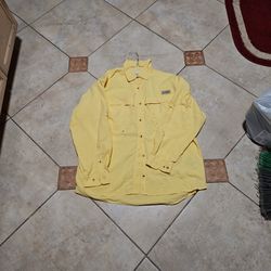 Columbia Shirt For Men's Size XL Authentic for Sale in Katy, TX - OfferUp