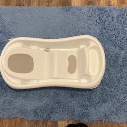 Baby bath tub