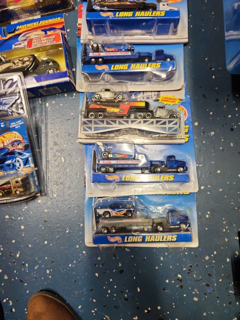 Lot Of 46 HOTWHEELS ( A Couple Are Matchbox) LONG HAULERS / RACING HAULERS/Rigs ( Priced At A Big Discount)!