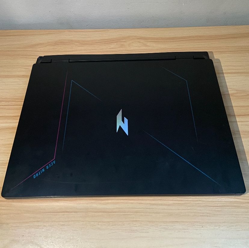Acer Nitro V16 Laptop