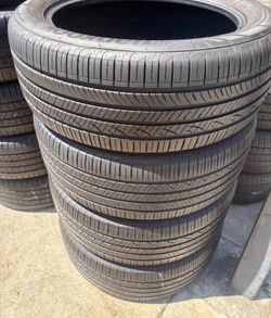 235/55/18 Marca Hankook precio 160