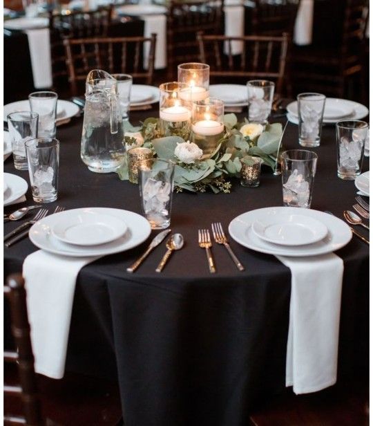 10 black round tablecloths 90"