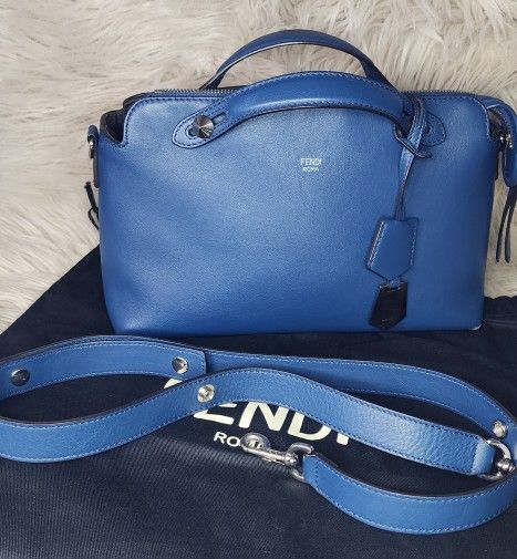 )
Fendi cross body bags