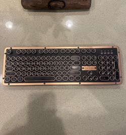 AZIO Retro Classic Mechanical Keyboard + Wrist Rest