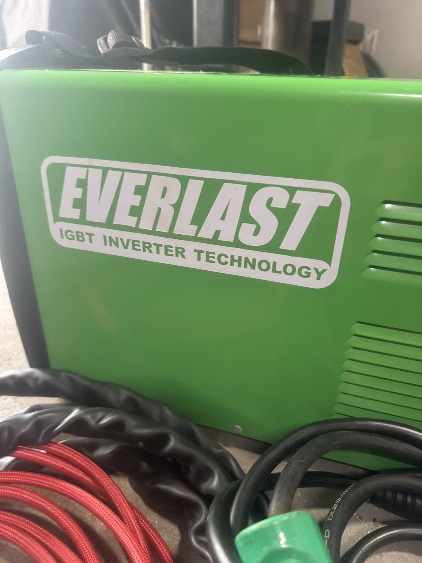 Everlast Powerarc 200sti Welder