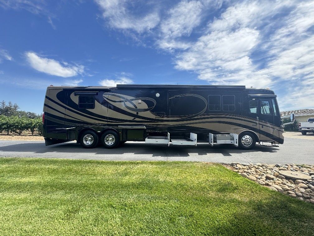 2004 Newmar Essex
