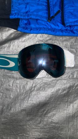 Ski / Snowboard Gear
