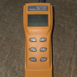 AZ7752 CO2 Meter Tester Analyser Temperature RH Meter 9999
