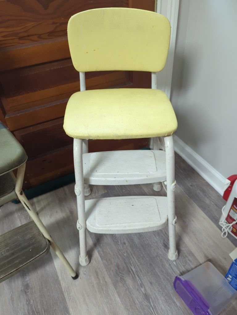 Cosco Style 3 Step Stool Seat