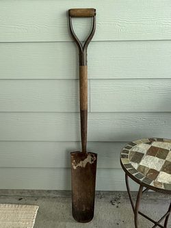 Classic 44” drain spade trench shovel for digging holes, clearing out ditches roots
