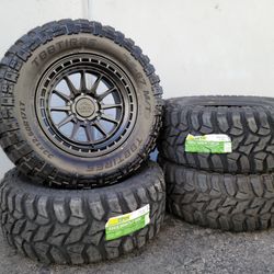17" LOCK BAJA wheels w/ 33x12.50R17 Tires
