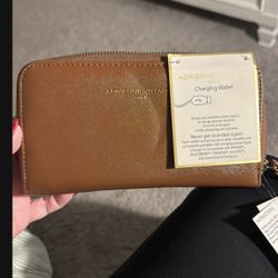 New Wallet Charging Wallet