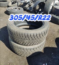 2 Tires 305/45/R22 w/80%tread