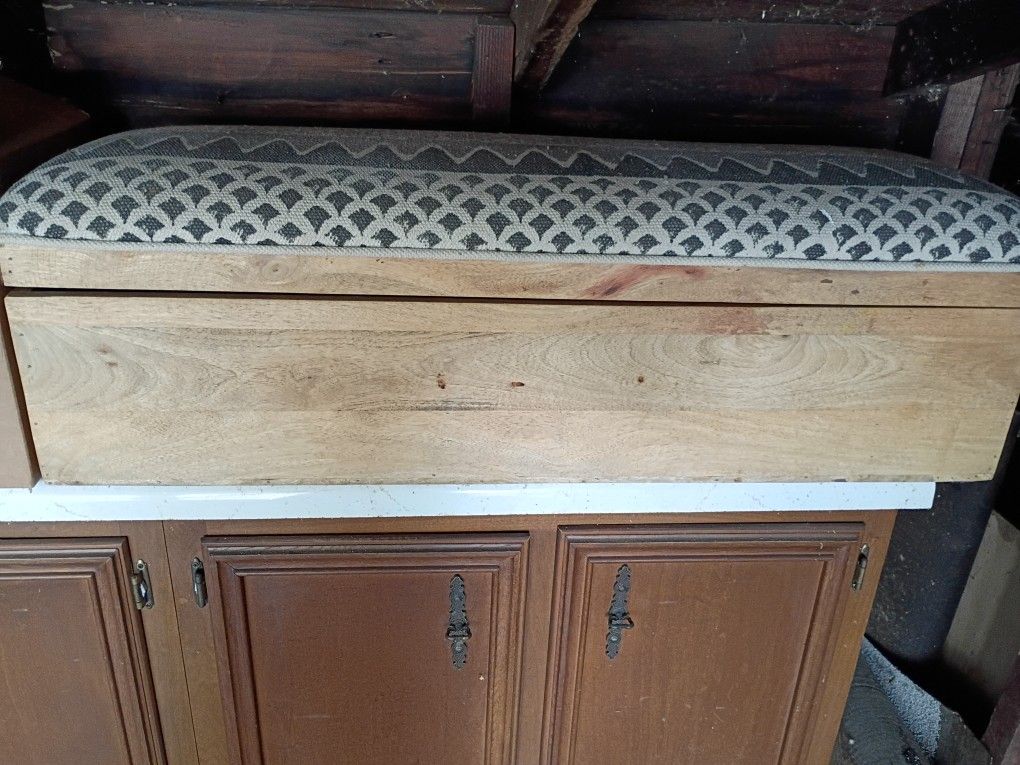 Storage Chest/Bench