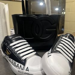 Shoes size 10 women’s 8 men’s 