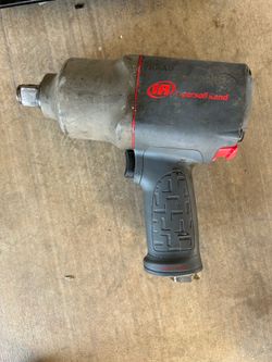 Ingersoll Rand 2145QiMAX-6 3/4-inch drive air impact wrench.